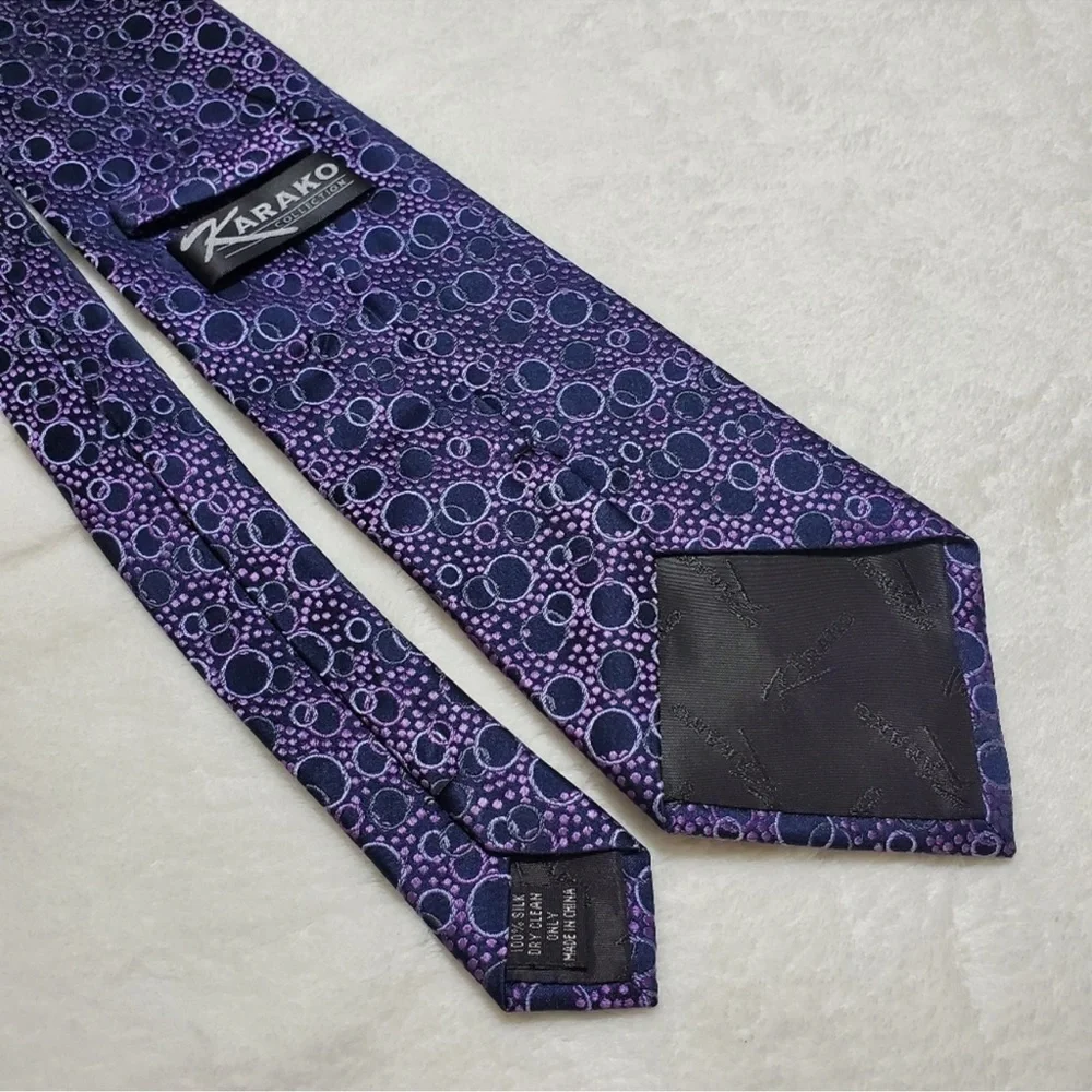 Karako Collection‎ Men's 100% Silk Purple Bubbles Pattern Tie. Size OS